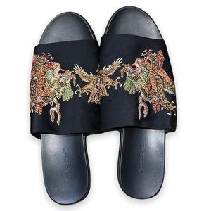 🖤 BEBE EMBROIDERED MULES 🖤